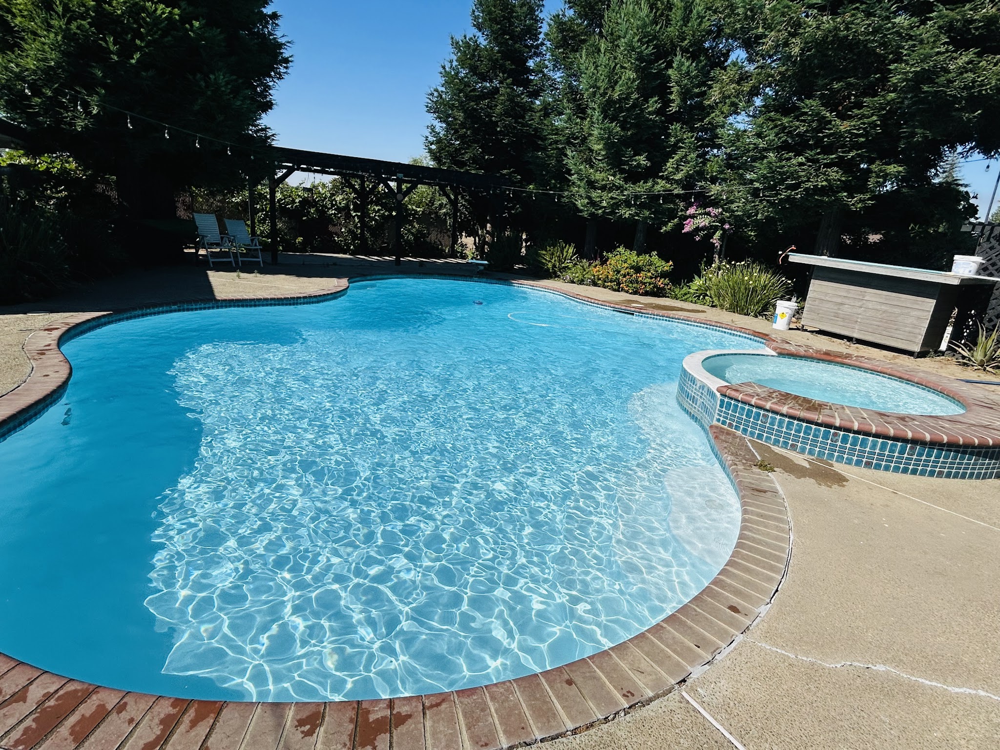 Weekly Pool Maintenance